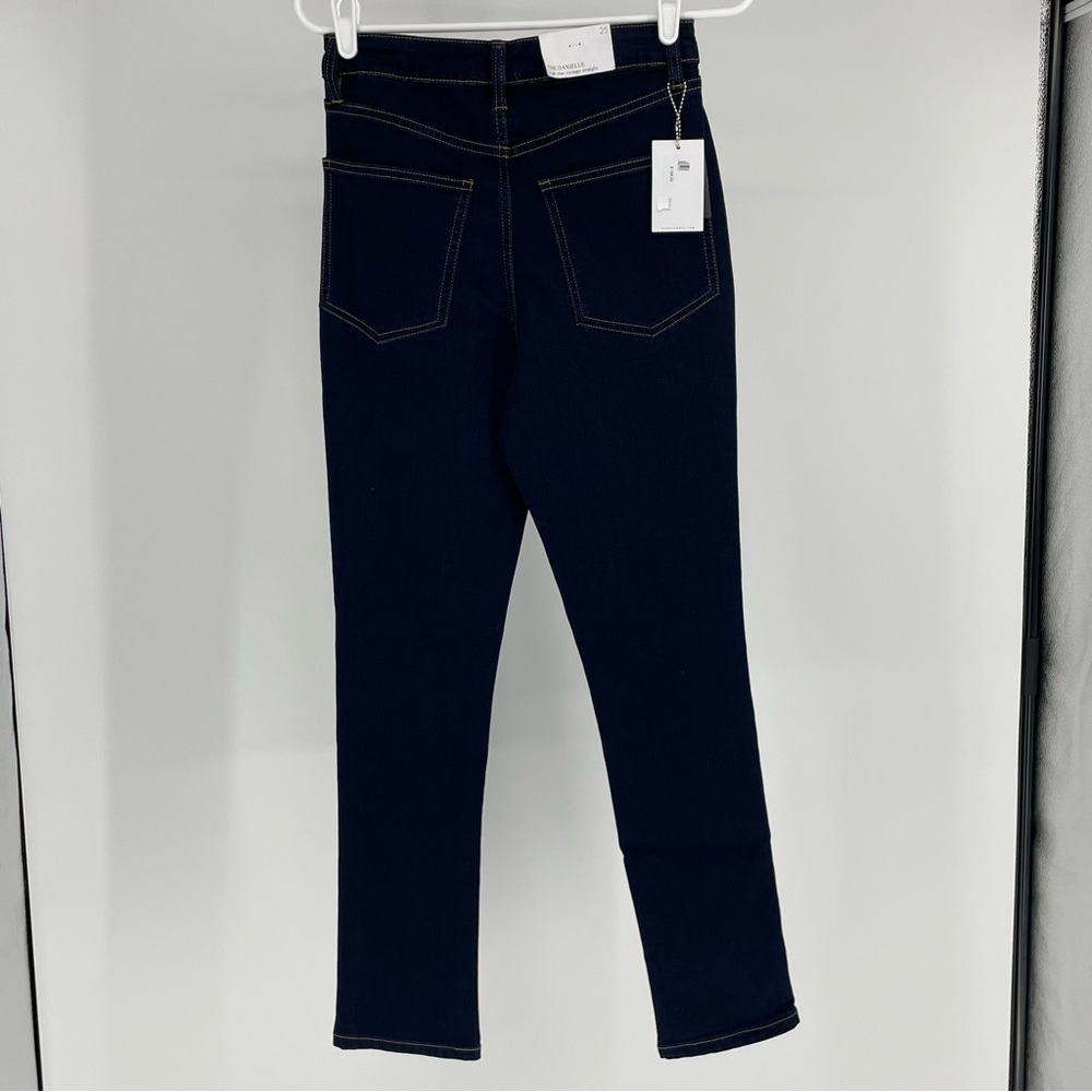 WE WORE WHAT NWT THE DANIELLE JEAN HIGH RISE VINTAGE STRAIGHT LEG DARK WASH 25 - Picture 4 of 10